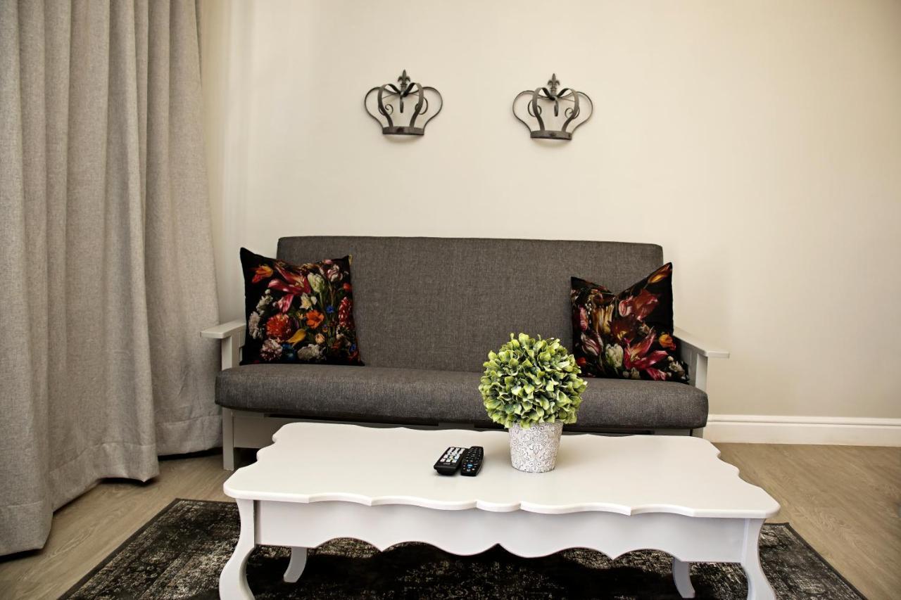 French Karoo Guesthouse 博福特西 外观 照片